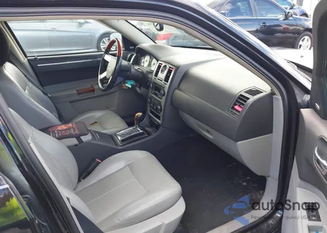 2006 Chrysler 300 Touring from USA, damaged, VIN 2C3LA53G06H471767